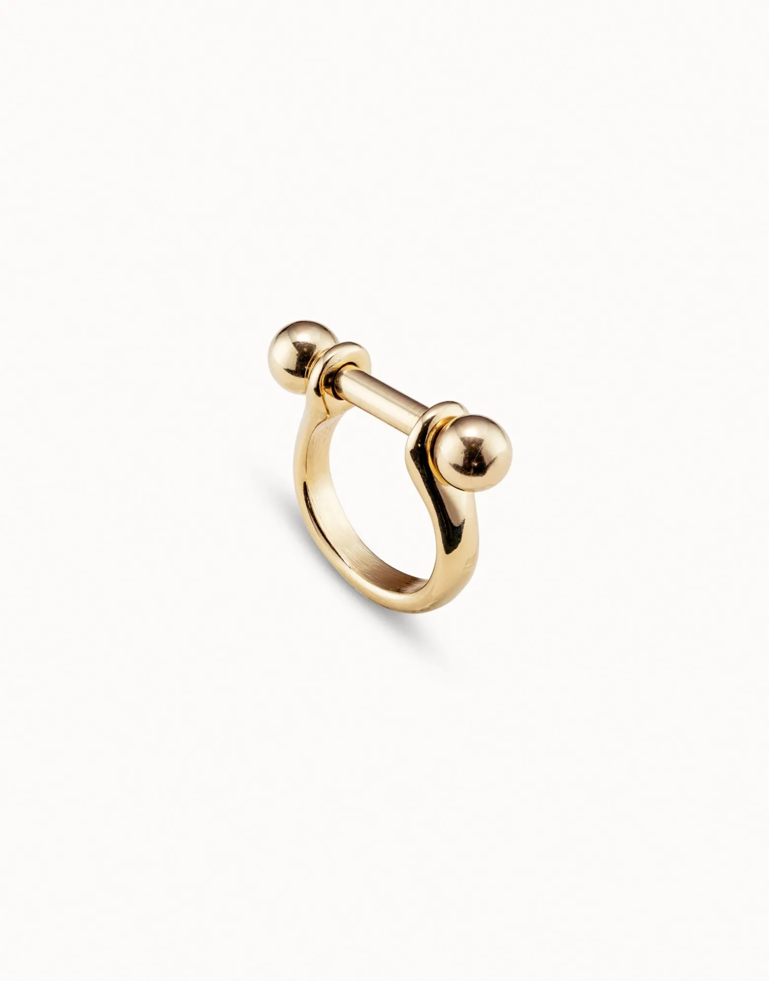 Anillo bañado en oro ancho con relieve para mujer