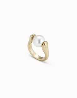 Anillo bañado en oro de 18k con perla pequeña
