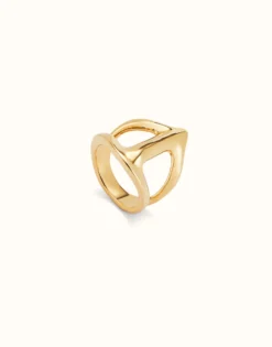 Anillo bañado en oro 18K con forma de mantarraya