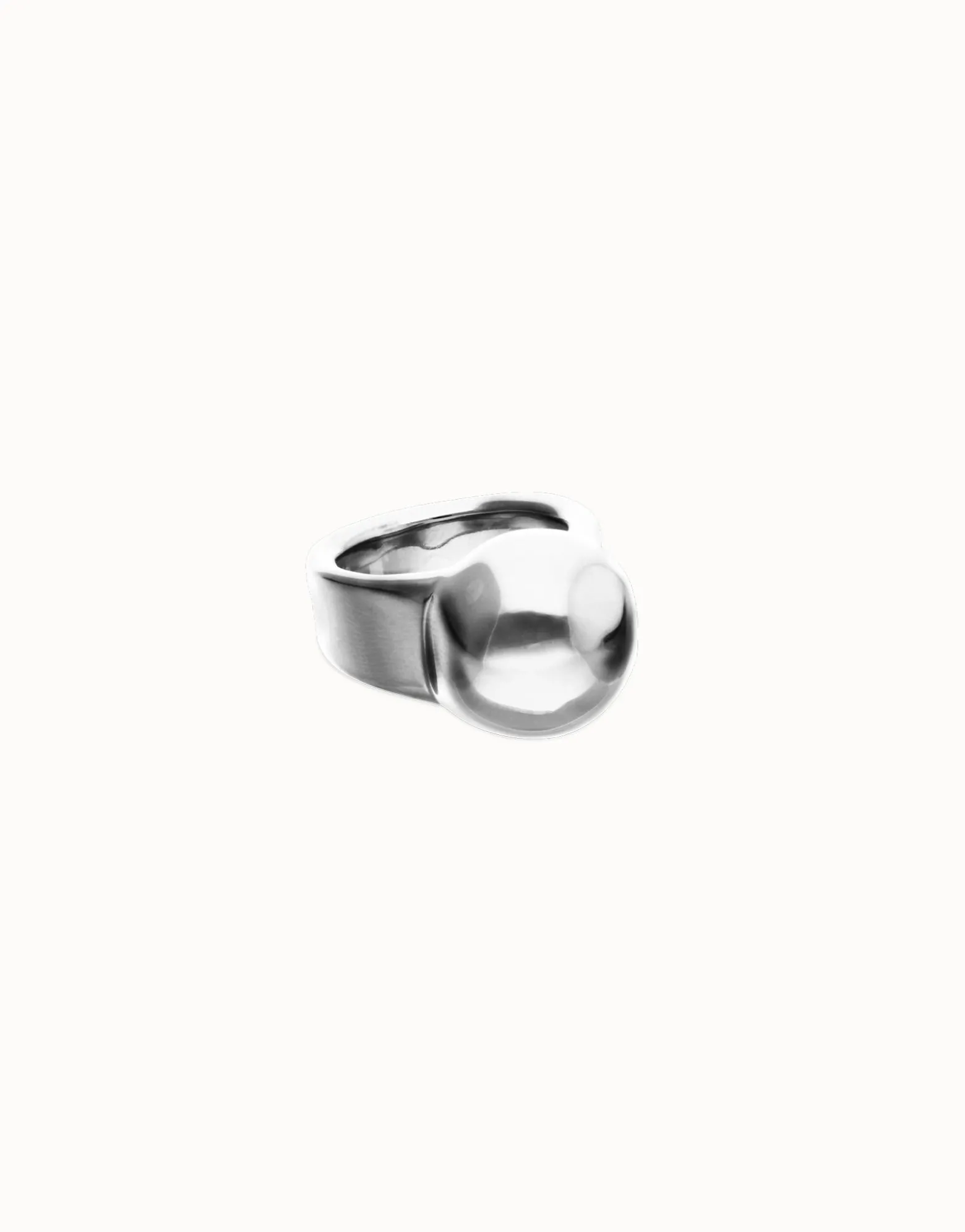 Anillo bañado en plata de ley con forma de esfera