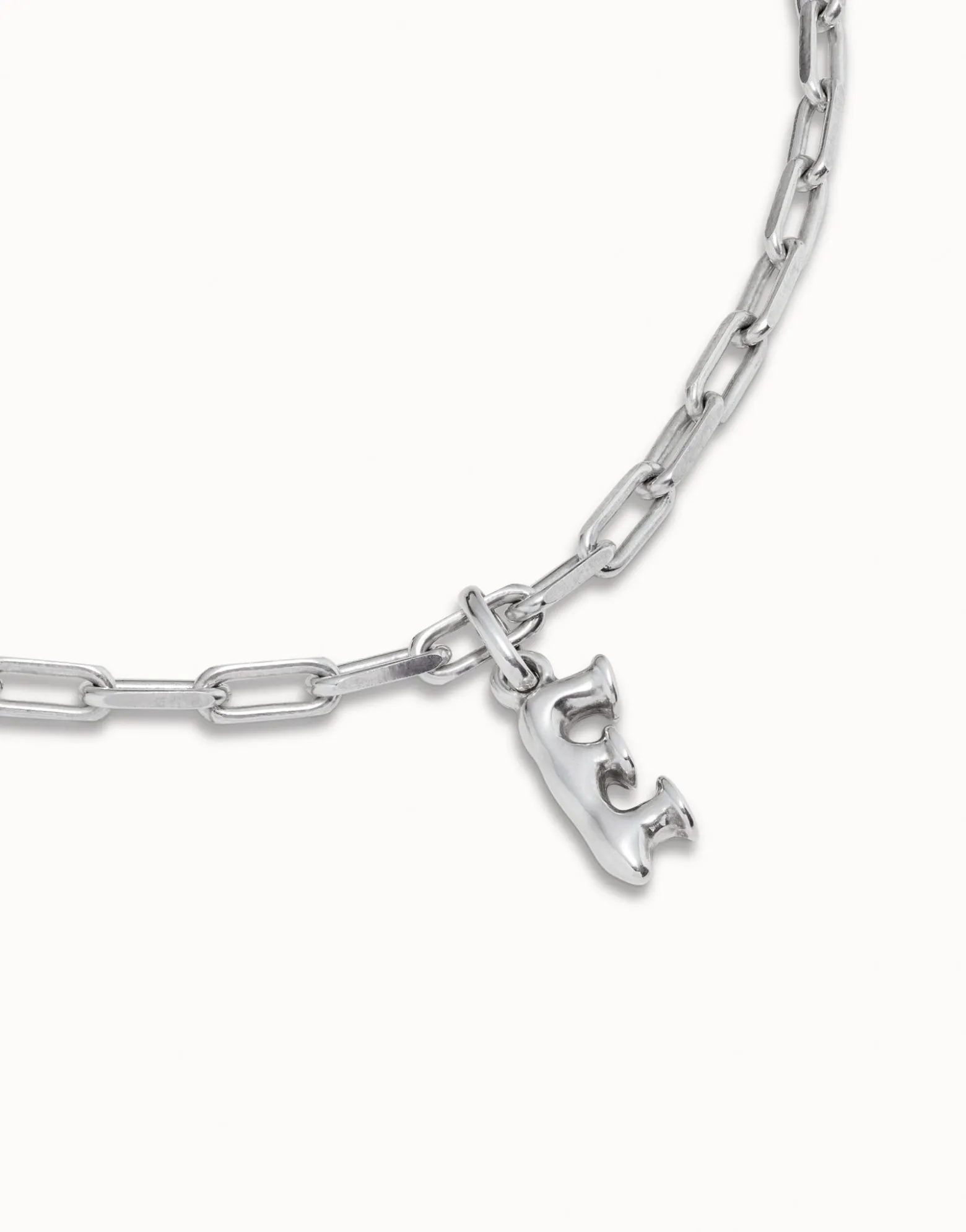Cadena corta bañado en plata de ley