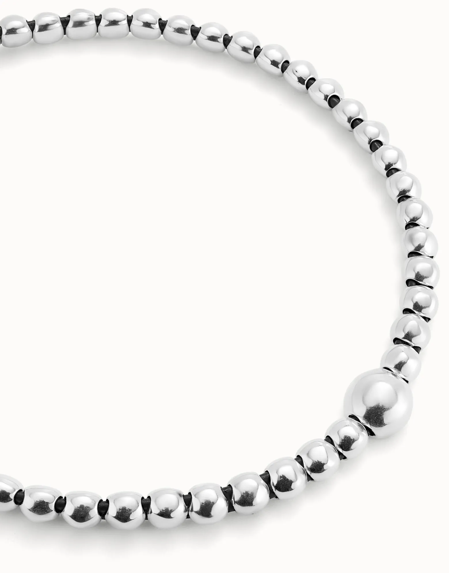 Colgante de bolas bañado en plata de ley con bola central grande