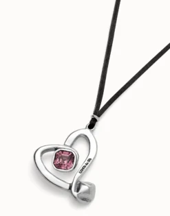 Colgante largo de cordón efecto seda y corazón central con cristal rosa