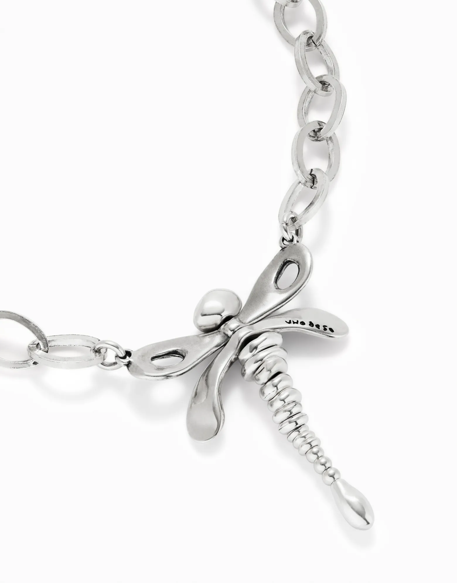 Collar cadena bañada plata de ley con libélula central