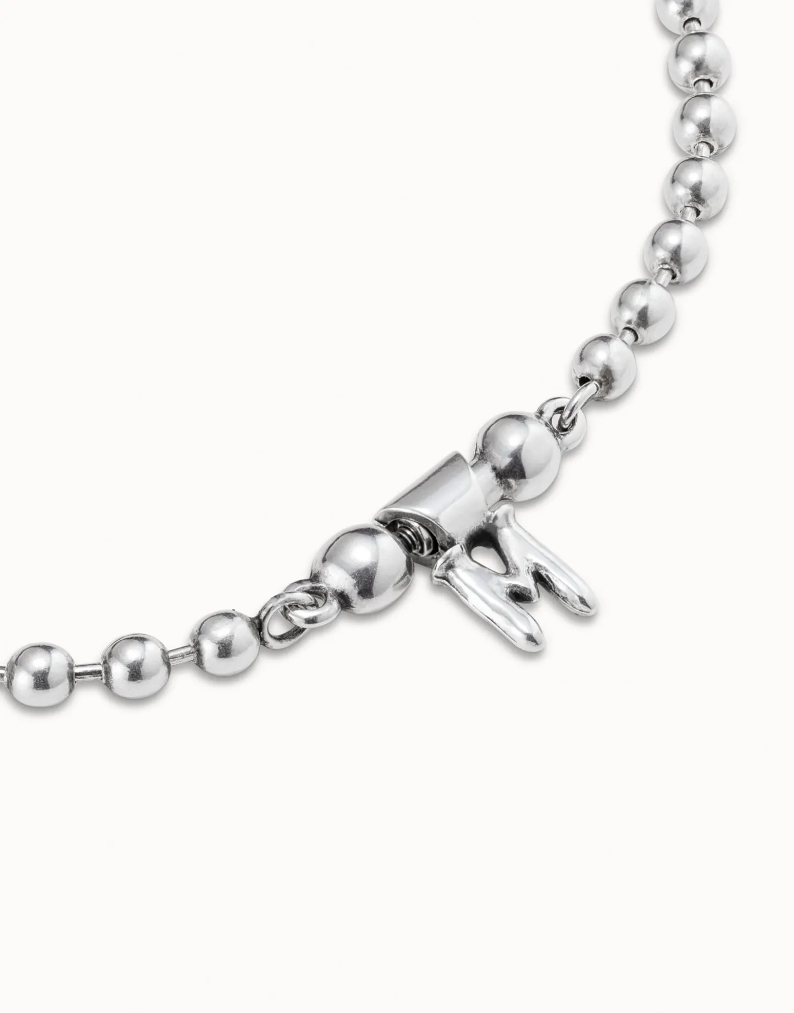 Collar corto bañado en plata de ley