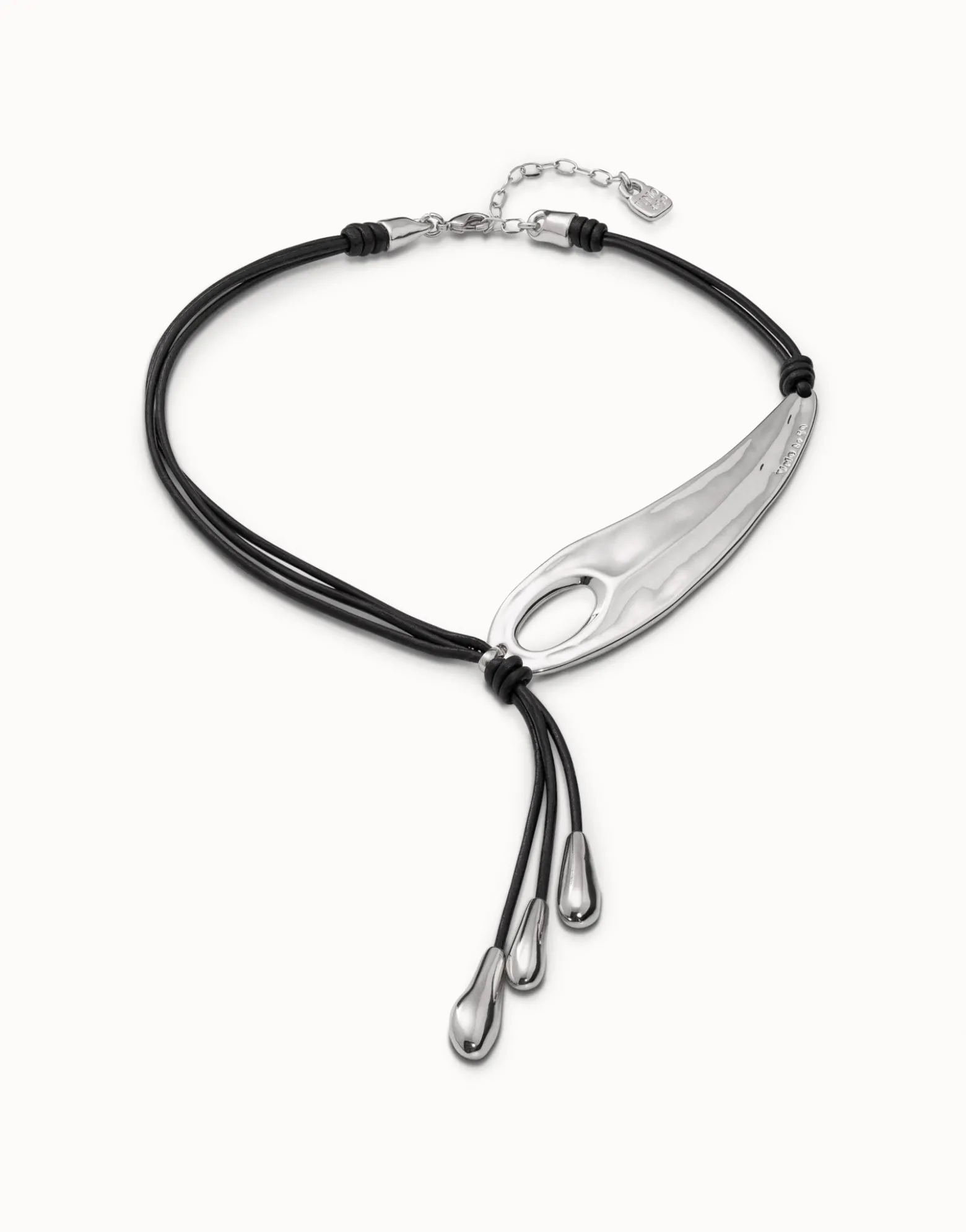 Collar de cuero ajustable con ala de libélula bañado en plata de ley