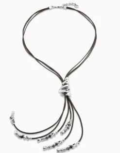 Collar de cuero bañado en plata de ley