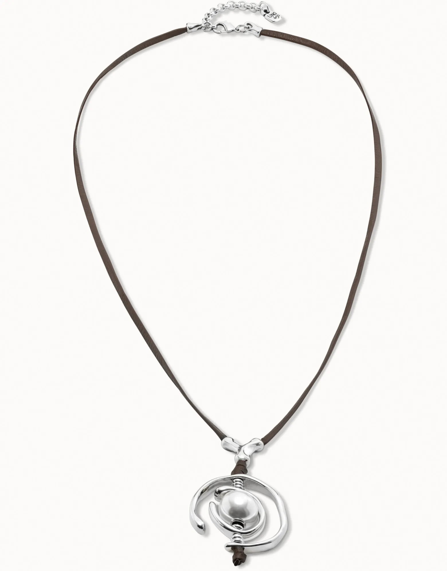 Collar de cuero y perla bañado en plata de ley mujer