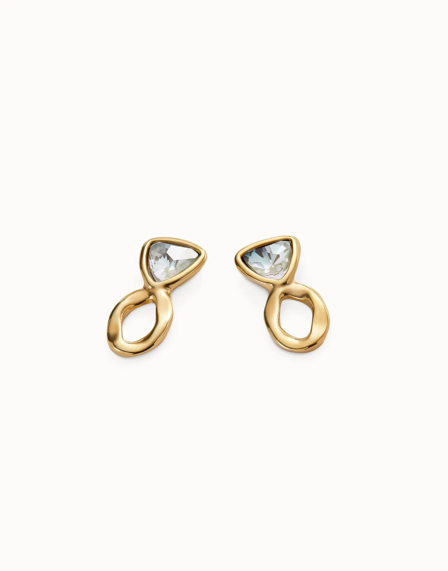 Pendientes bañados en oro 18k con cristales triangulares multicolor