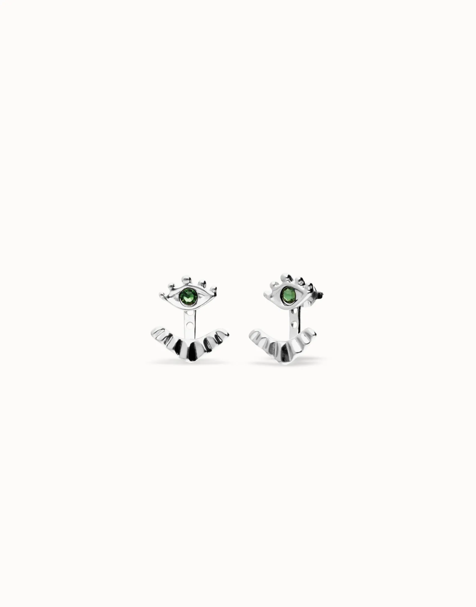Pendientes bañados en plata en forma de ojo con pestañas y cristal facetado verde