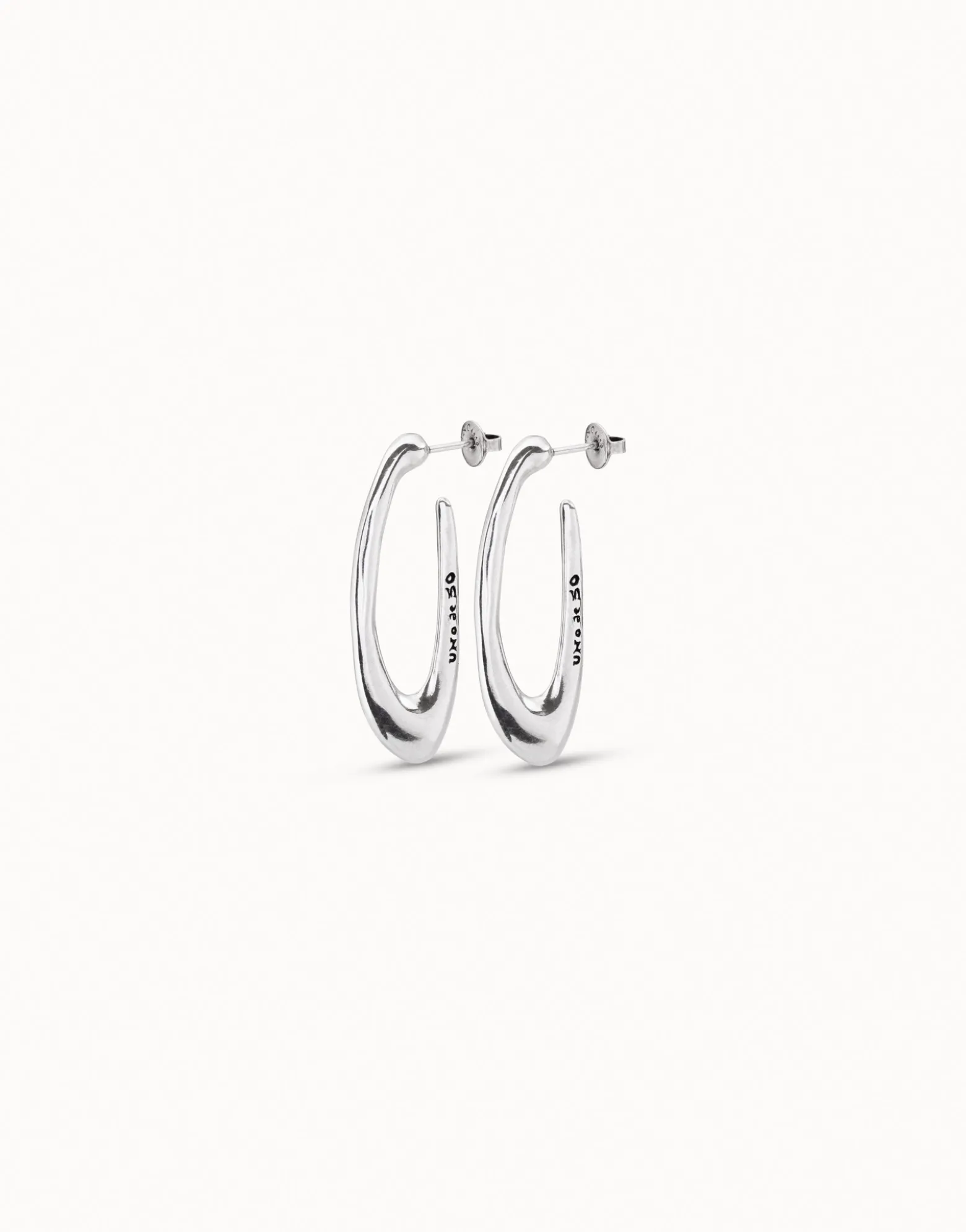 Pendientes de aro oval bañados en plata de ley