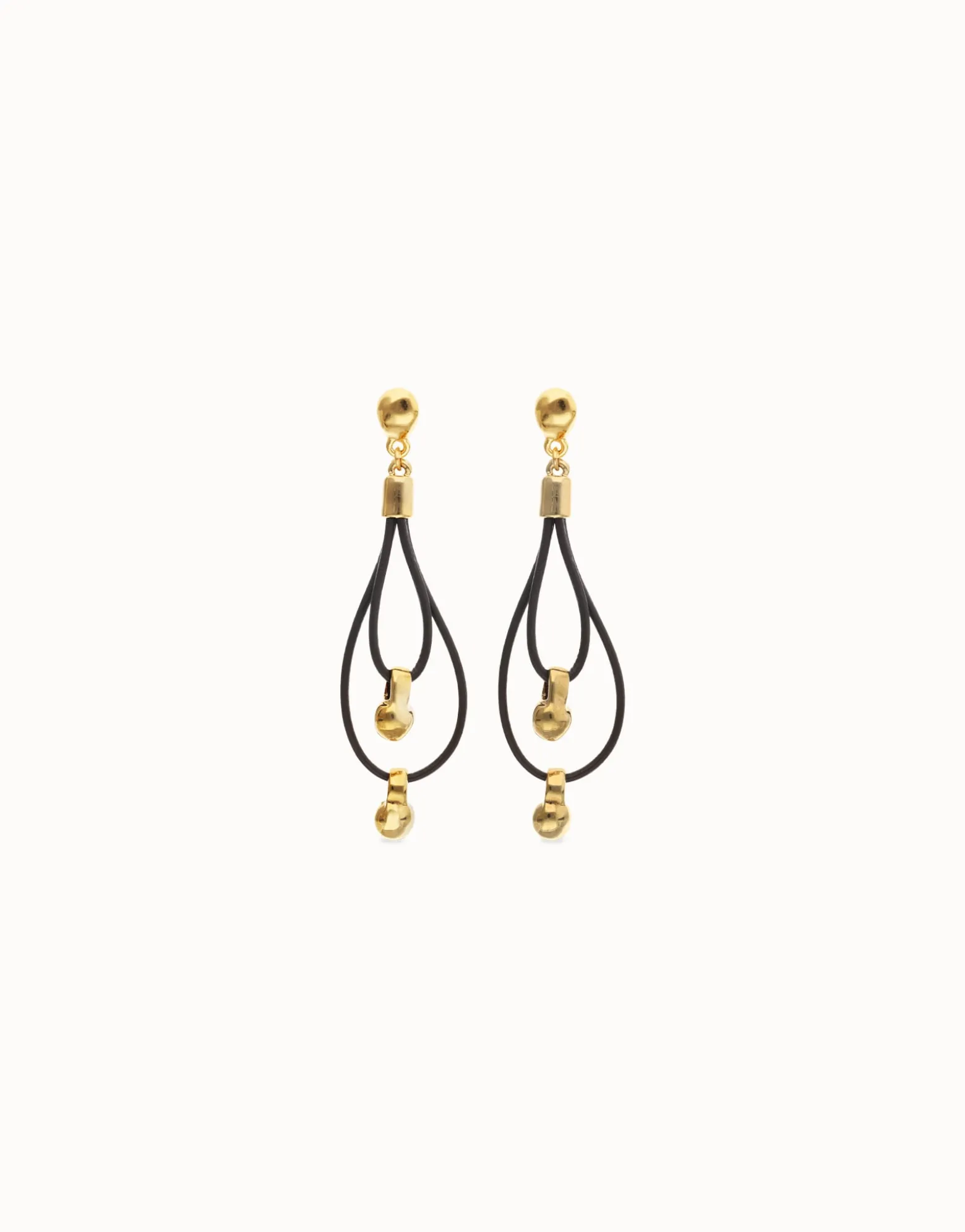 Pendientes de cuero largo doble con detalle de esfera bañado en oro 18k
