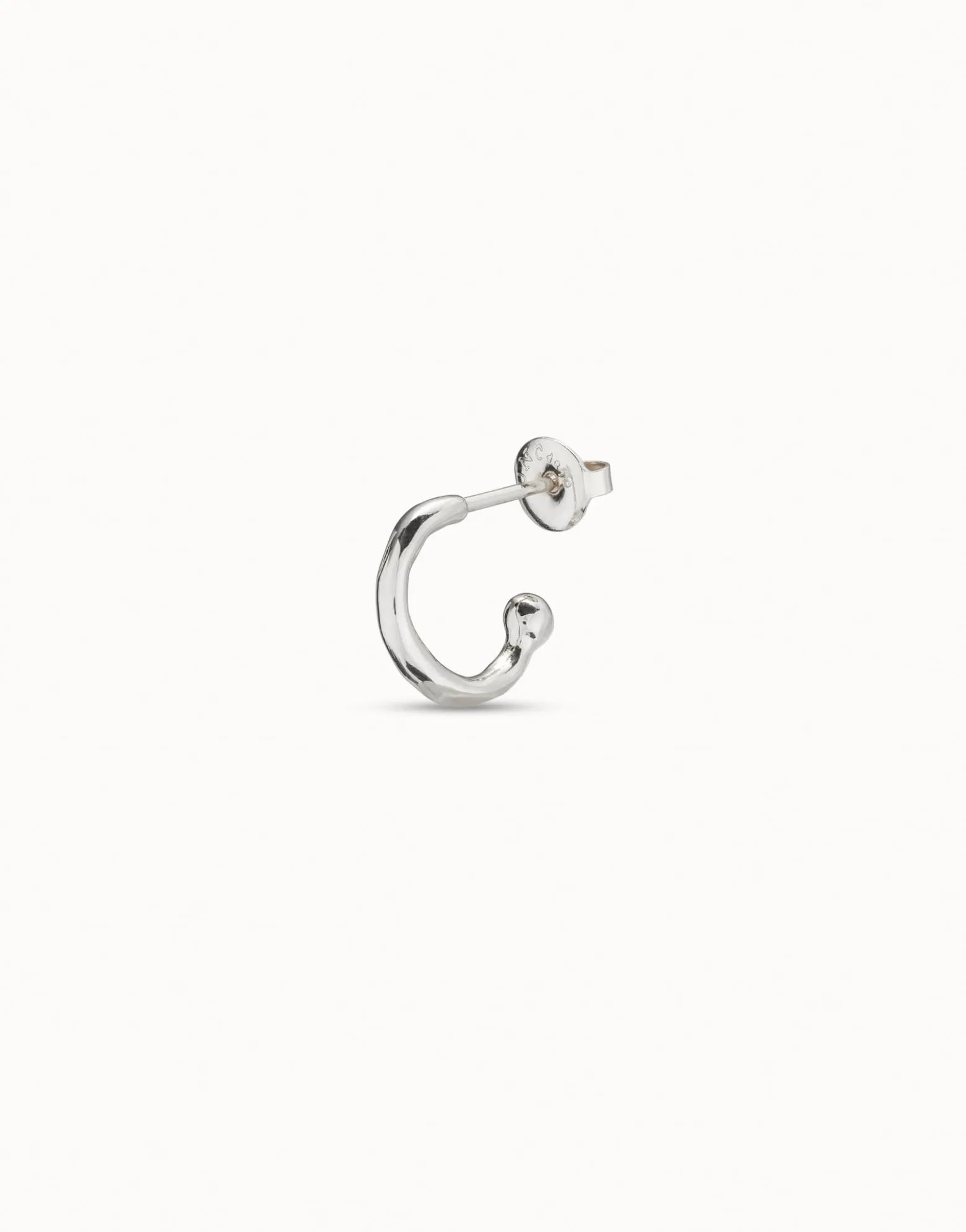 Piercing bañado en plata de ley de aro
