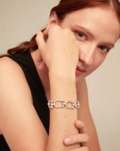 Pulsera bañada en plata con eslabones ovalados medianos