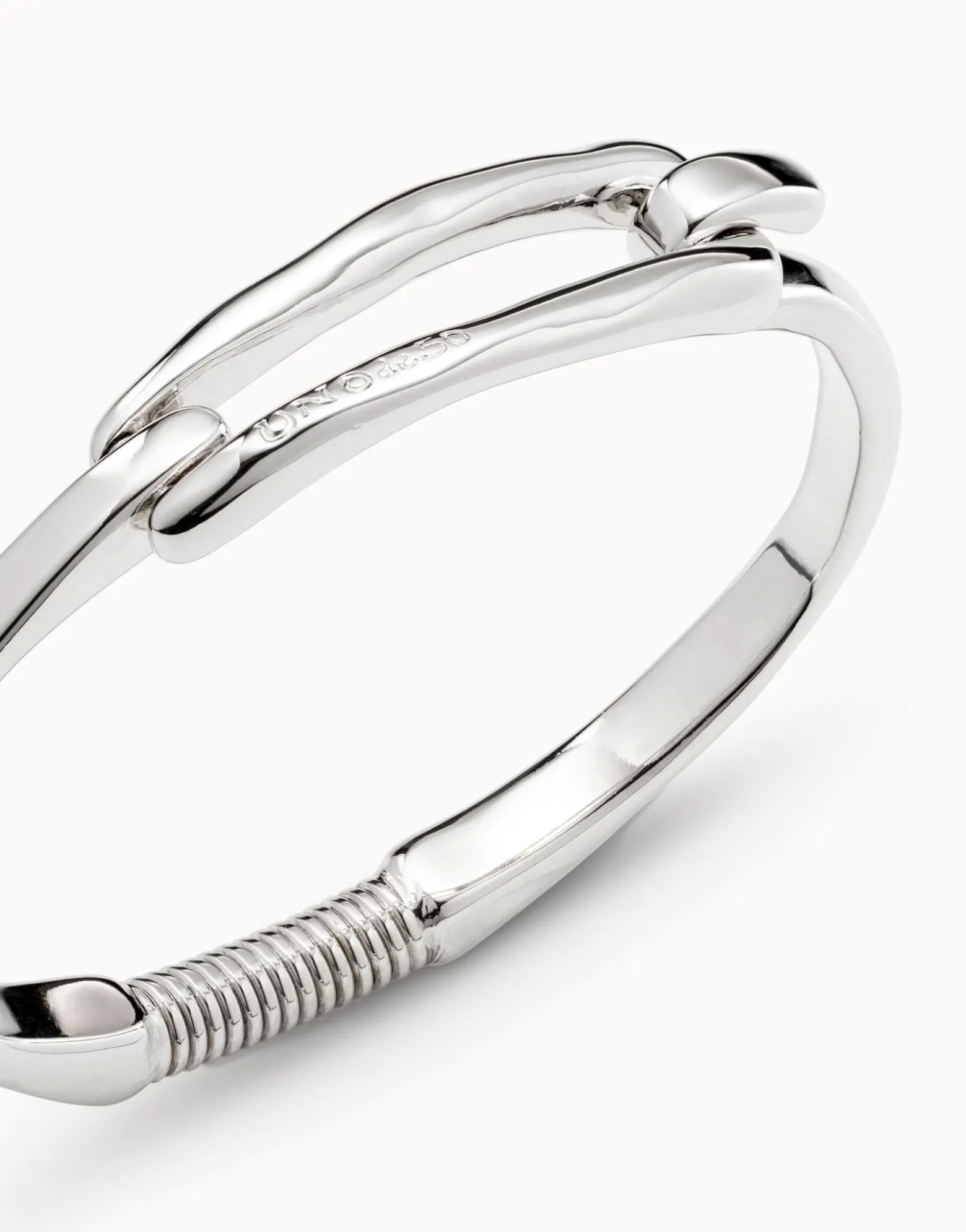 Pulsera bañada en plata de ley