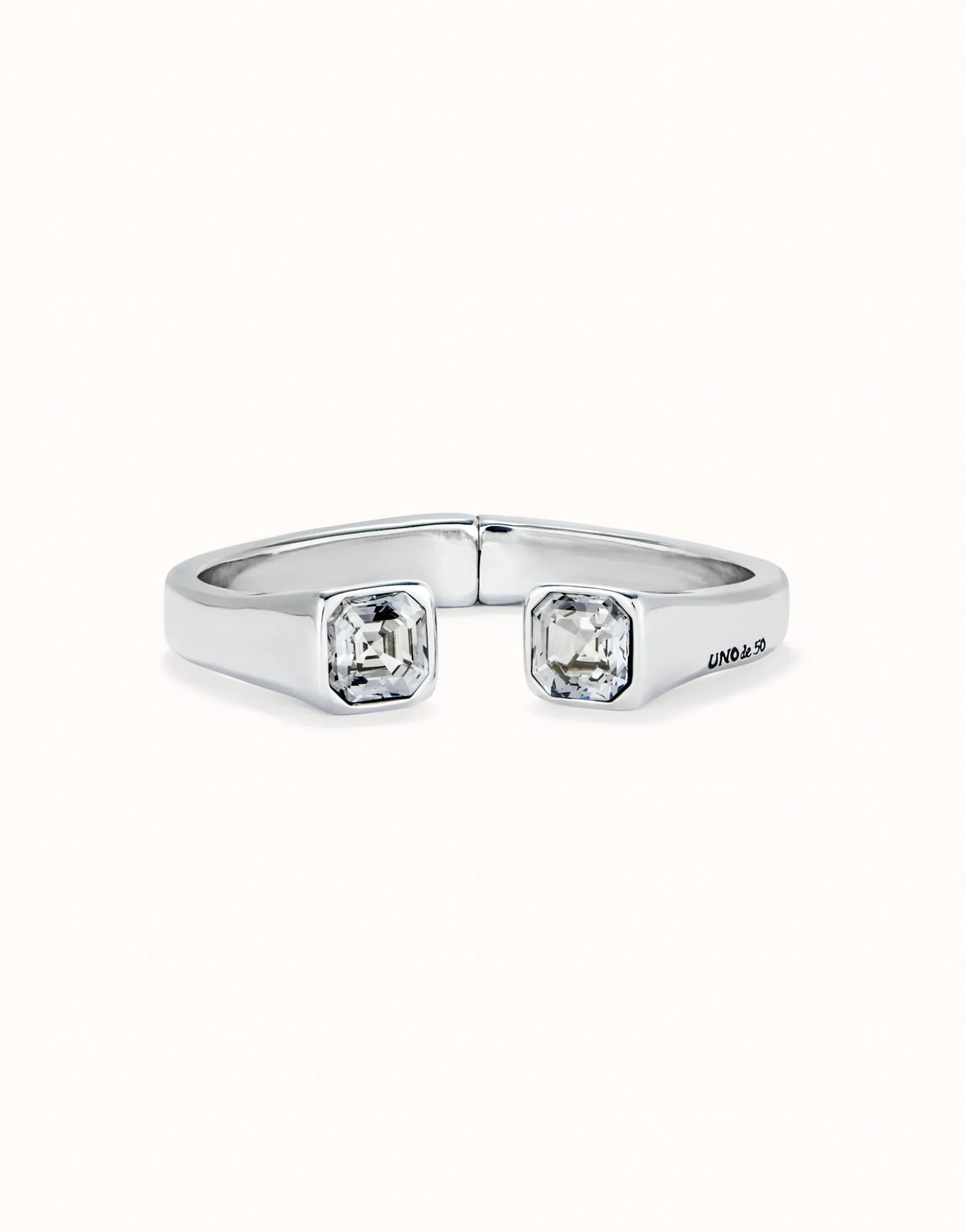 Pulsera bañada en plata de ley con cristal blanco