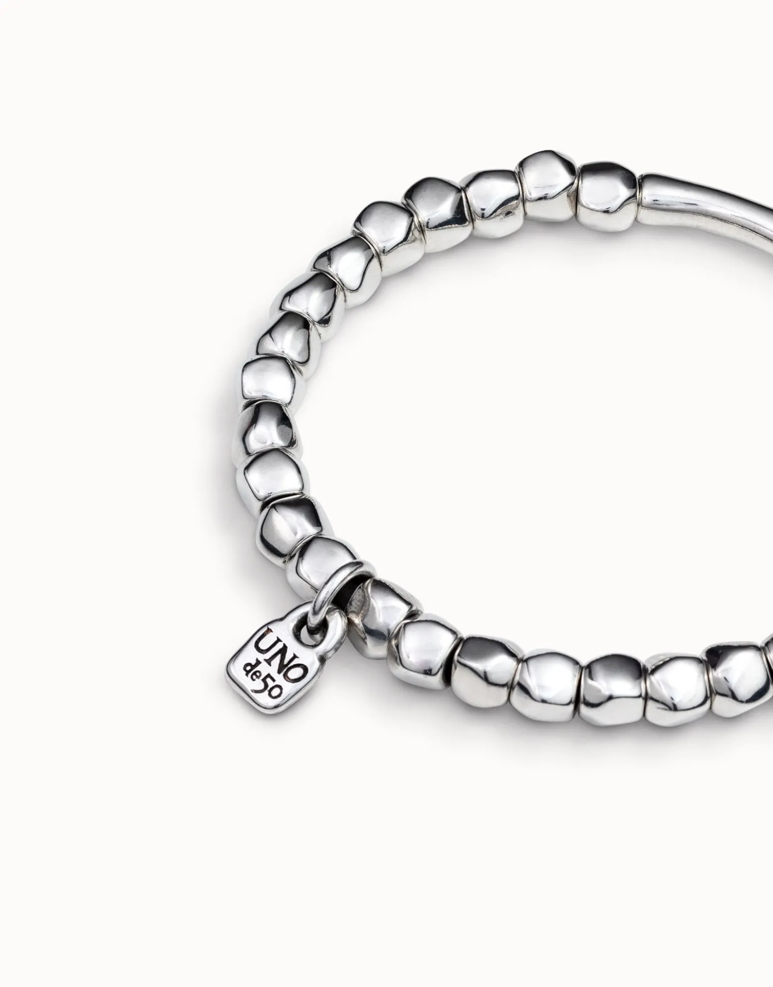 Pulsera bañada en plata de ley con pieza tubular