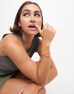 Pulsera con eslabones bañada en oro 18k