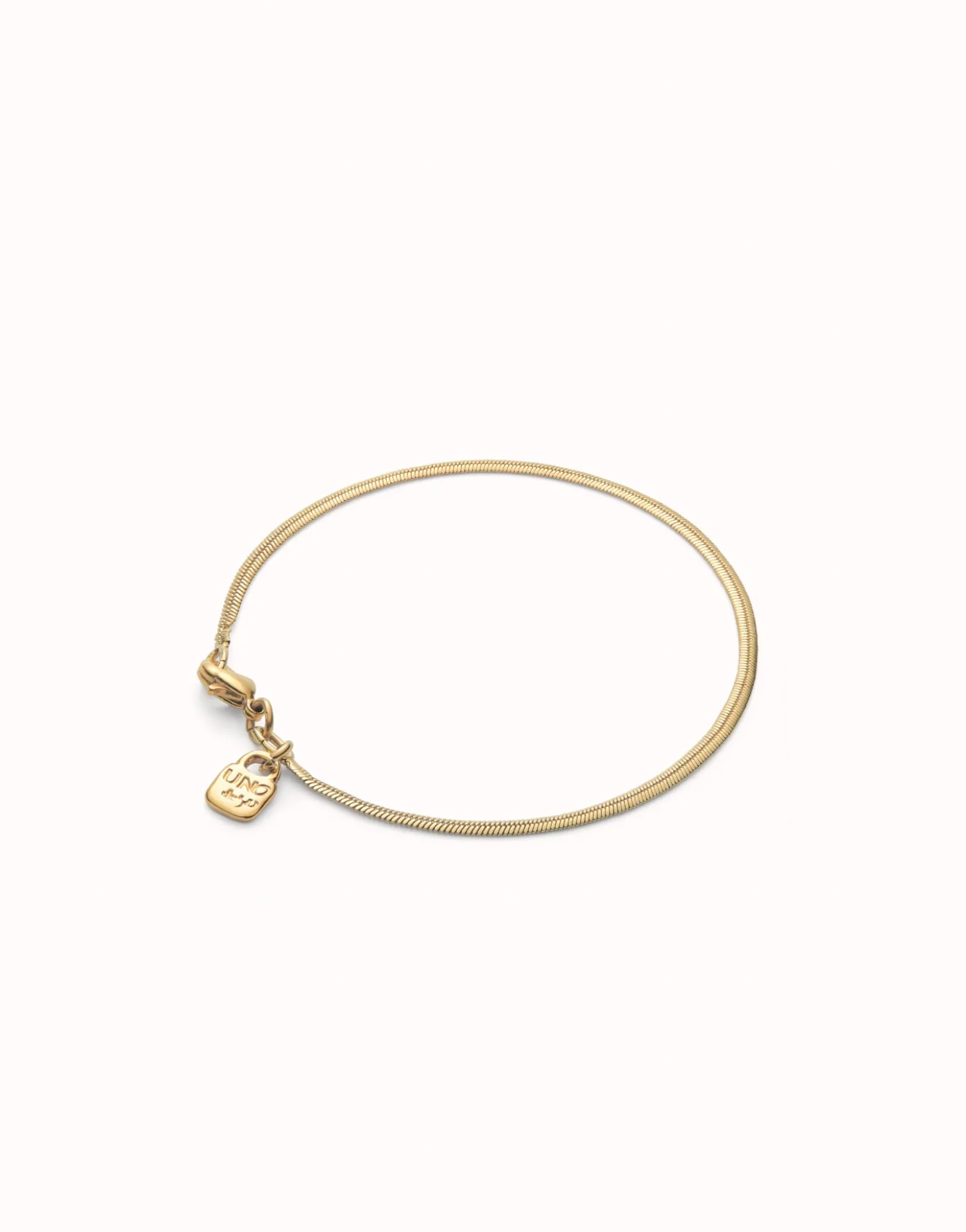 Pulsera con forma plana bañada en oro 18k