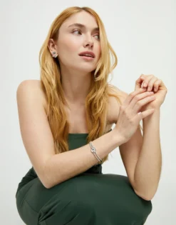 Pulsera de bolas doble bañada en plata de ley con detalle de ojo y cristal verde