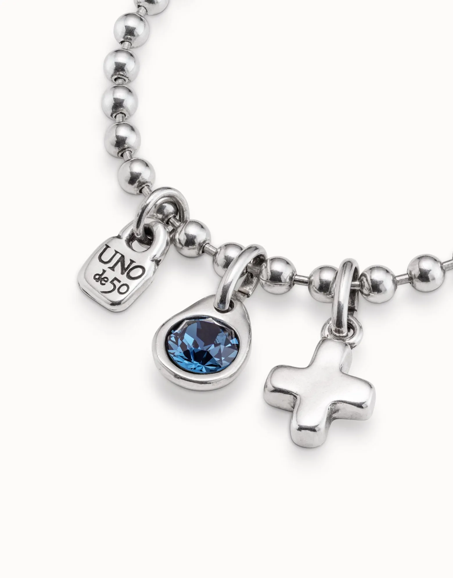 Pulsera de bolitas bañada en plata de ley