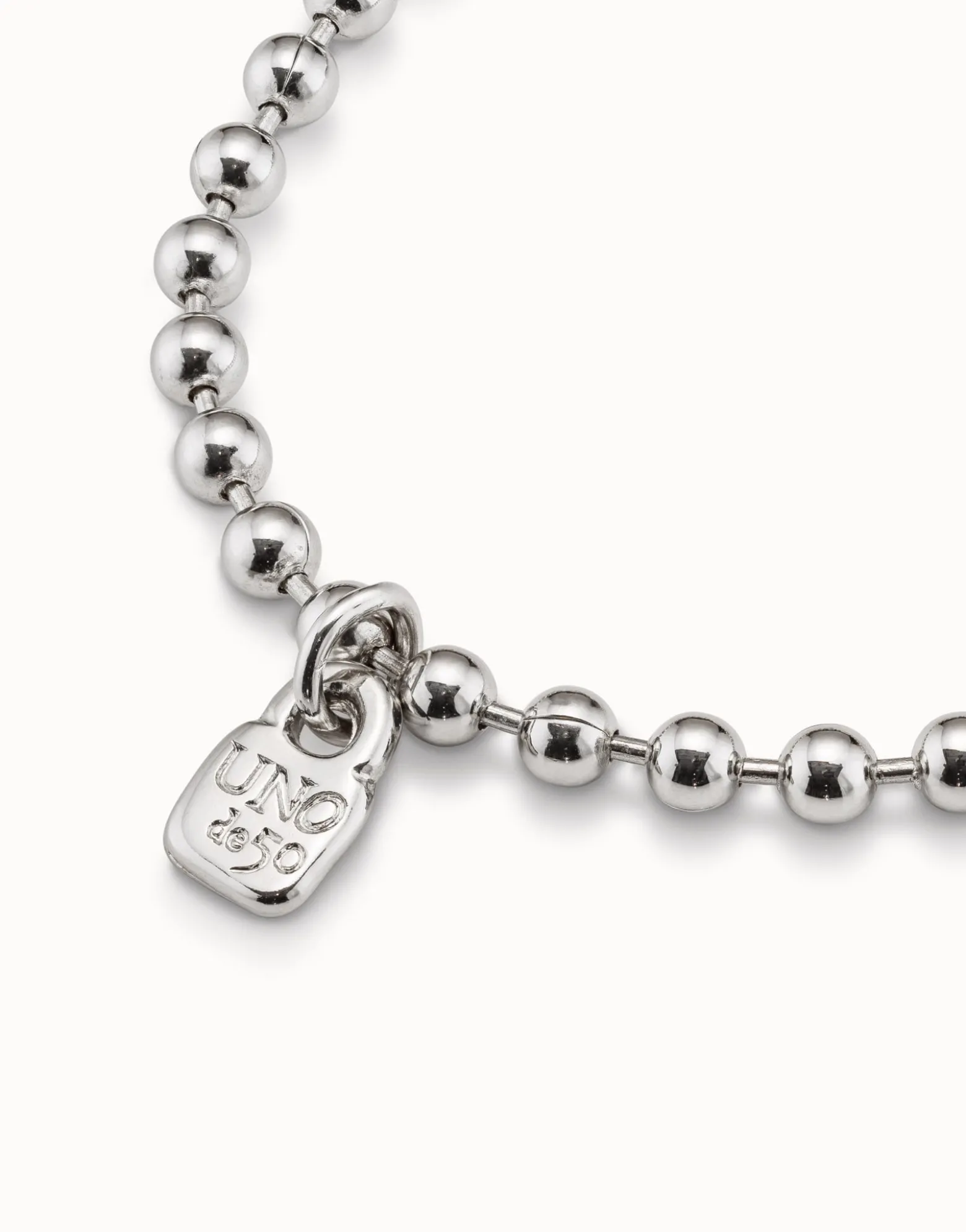 Pulsera de bolitas bañada en plata de ley