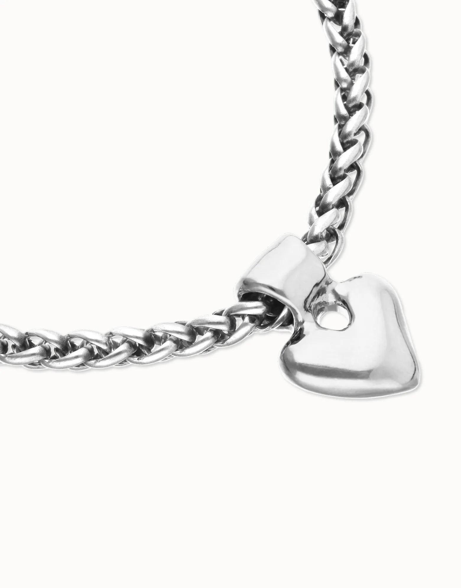 Pulsera de cadena con detalle de corazón pequeño bañado en plata de ley