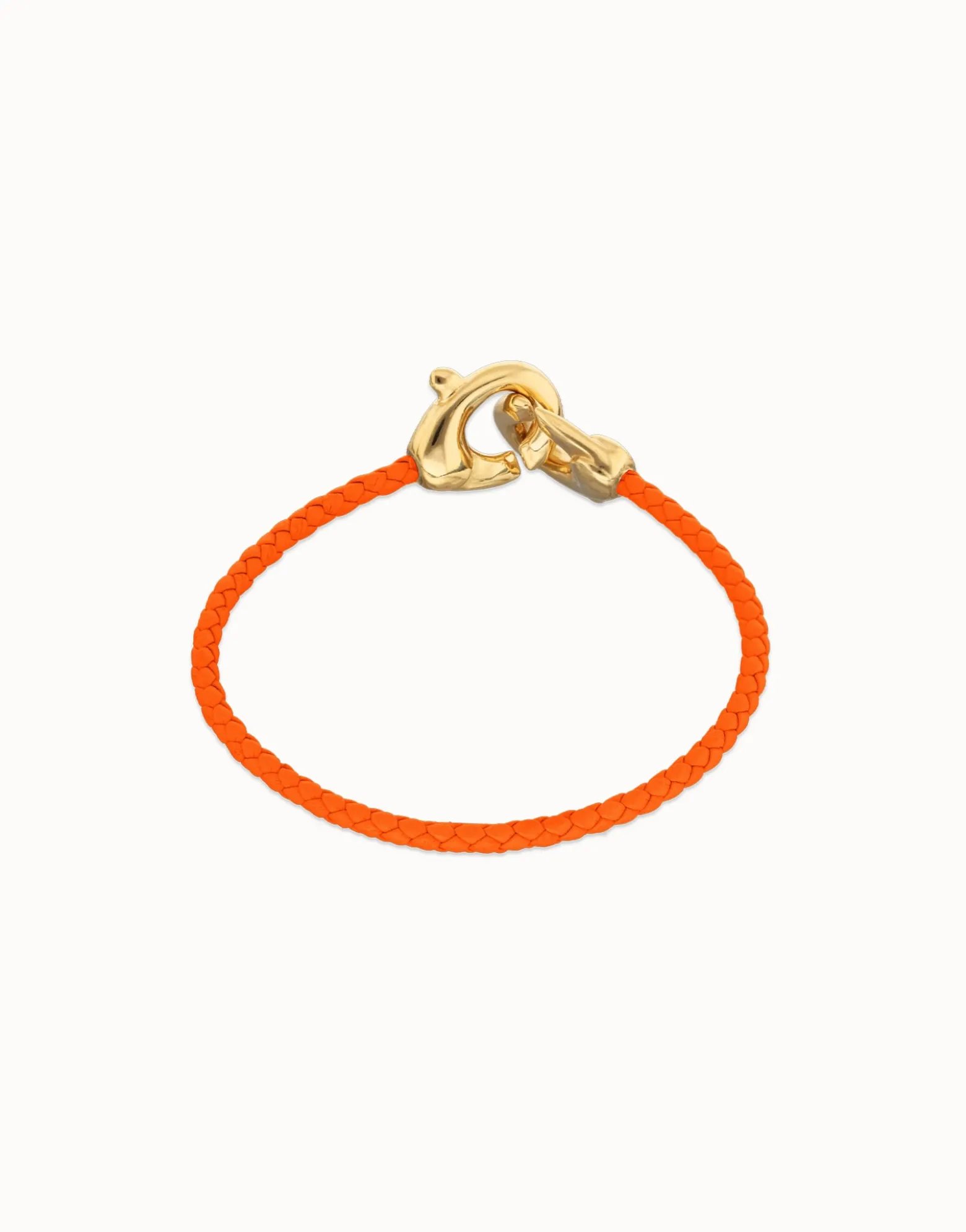 Pulsera de cuero naranja con mosquetón entrelazado en oro