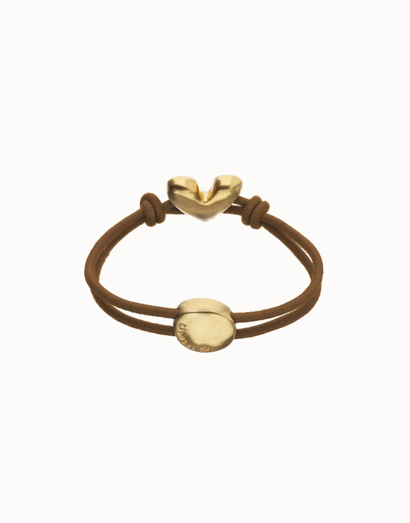 Pulsera de hilo elástico marrón con corazón bañado en oro 18k