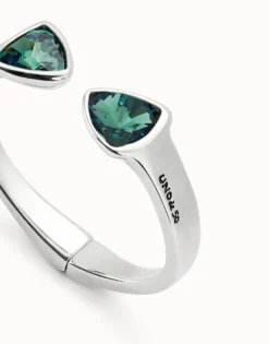 Pulsera gruesa bañada en plata de ley con dos cristales facetados verdes