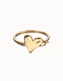 Pulsera semirrígida bañada en oro 18k y detalle de corazón